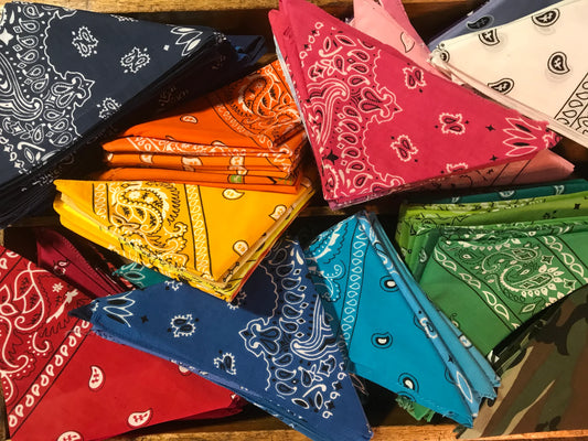 Vintage Bandanas: A Nostalgic Fashion Statement