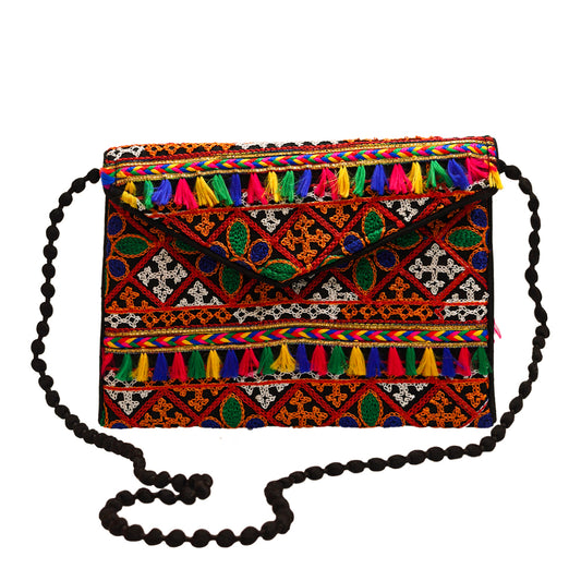 New Traditional Looking Round Leaf Embroidererd Purse Bag For Ladies