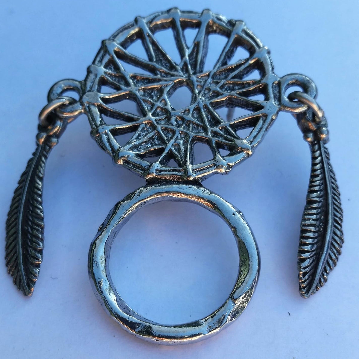 Pewter Dreamcatcher Sunglass Holder Pin - Stylish & Functional Accessory (Sold By Piece)