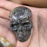 1109BA Natural Crystal Skull Yooperlites Carved Skull Statue Craft Fire Stone Figurine Powerful Witchcraft For Halloween Decor Gift