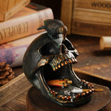 2307BA Creative Black Skull Crow Resin Statue Ashtray Desk Storage Key Holder Home Office Decor Toy Birthday Gift Halloween Decoration