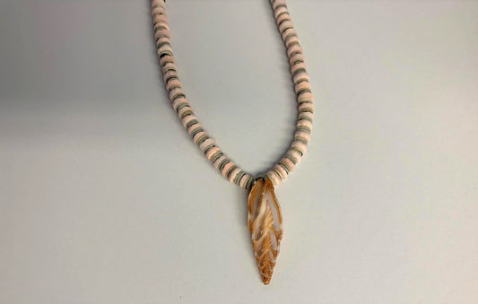 Wholesale PEACH SHELL WITH CUT OPEN SHELL PENDANT 18 IN NECKLACE - (sold by the piece or dozen ) -