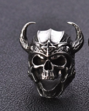 Wholesale LARGE VIKING SKULL WITH HORNS METAL BIKER RING (sold by the piece)