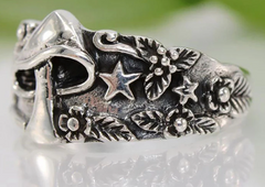 Wholesale MUSHROOM FLOWERS AND STARS METAL BIKER RING ( sold by the piece)