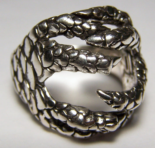 Wholesale WRAP AROUND EAGLE CLAWS DELUXE BIKER RING (sold by the piece )